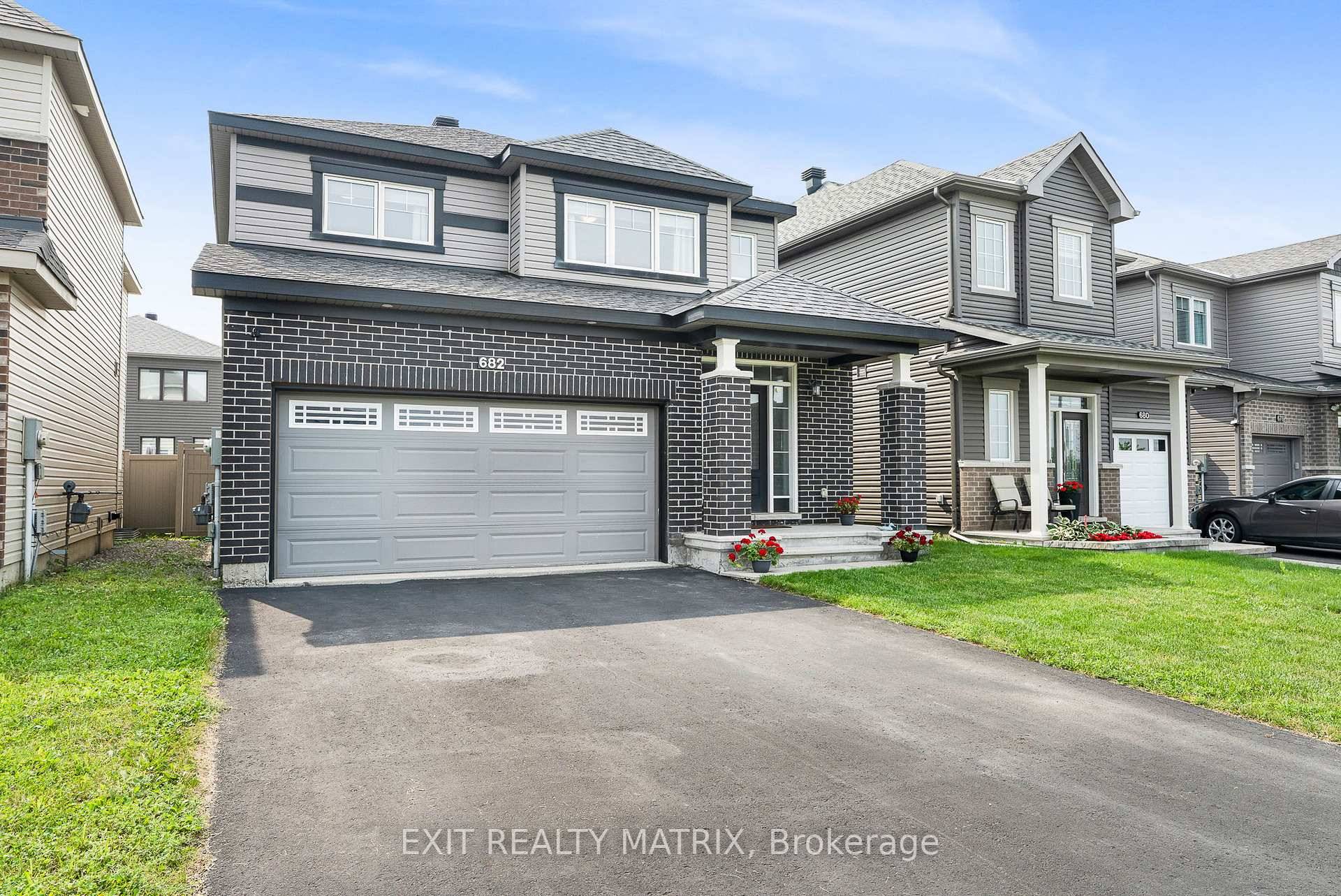 OPENHOUSE THIS SUNDAY SEPTEMBER 28TH 2 4PM A 2018 built freehold townhome in Avalon West, one of the most in demand areas of Orle ans.