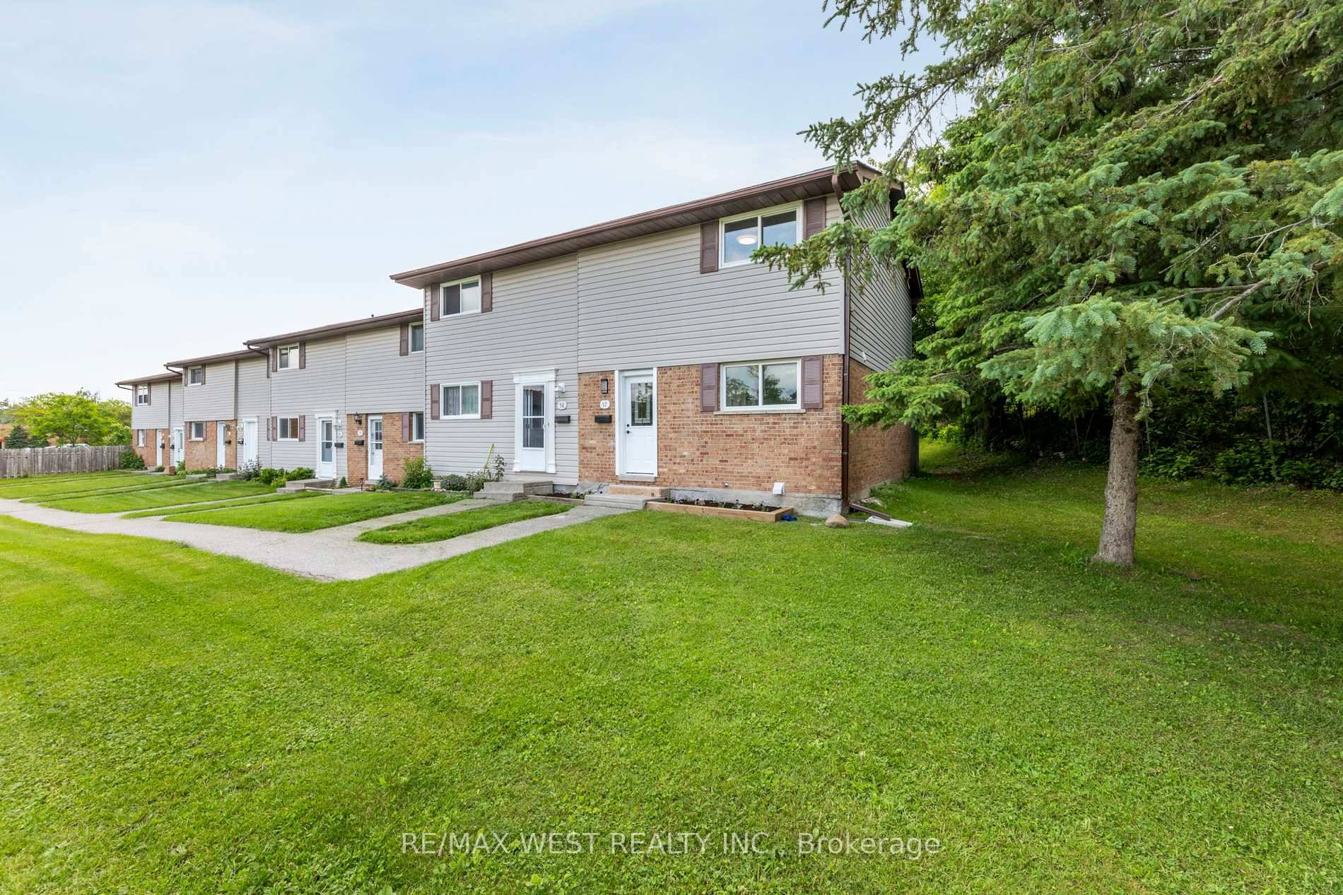 Welcome Home to Effortless Living !