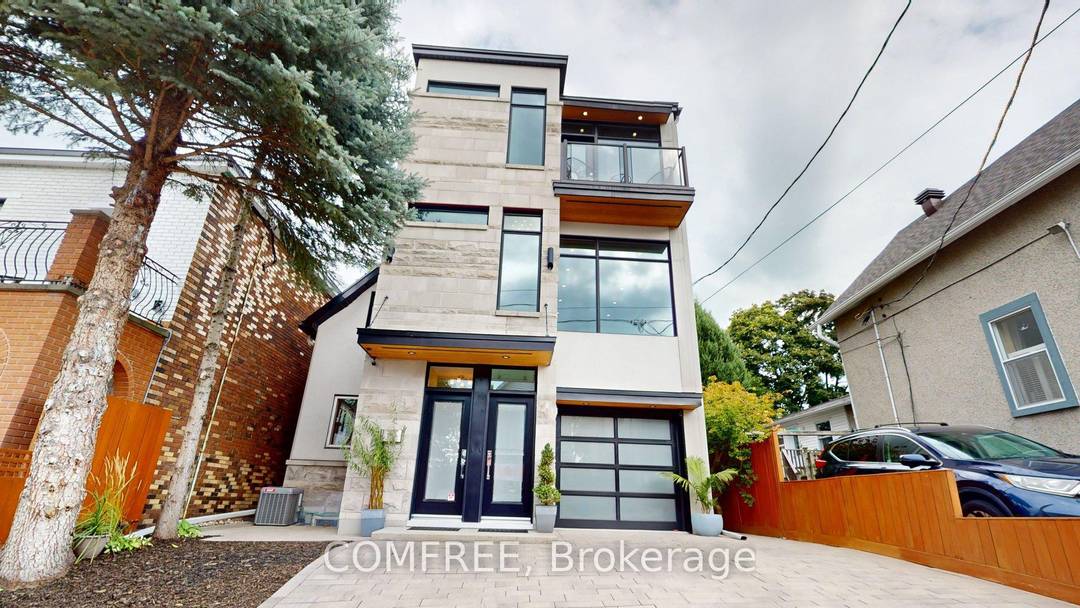 Welcome to your dream home in Wellington West !