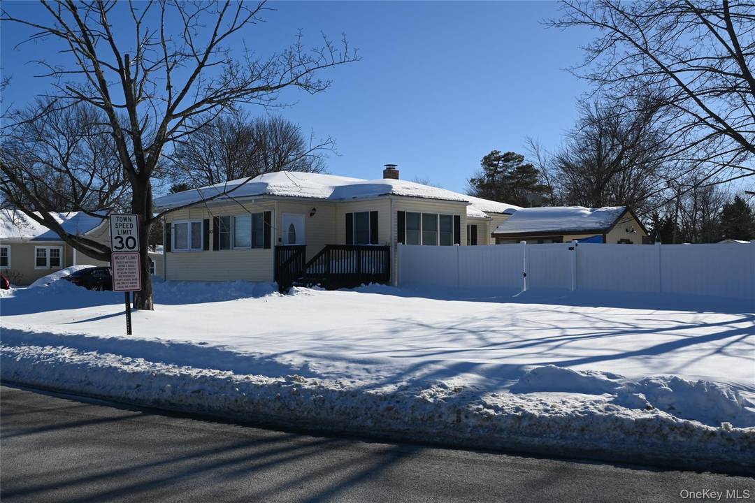 A gardeners and vacationers paradise.