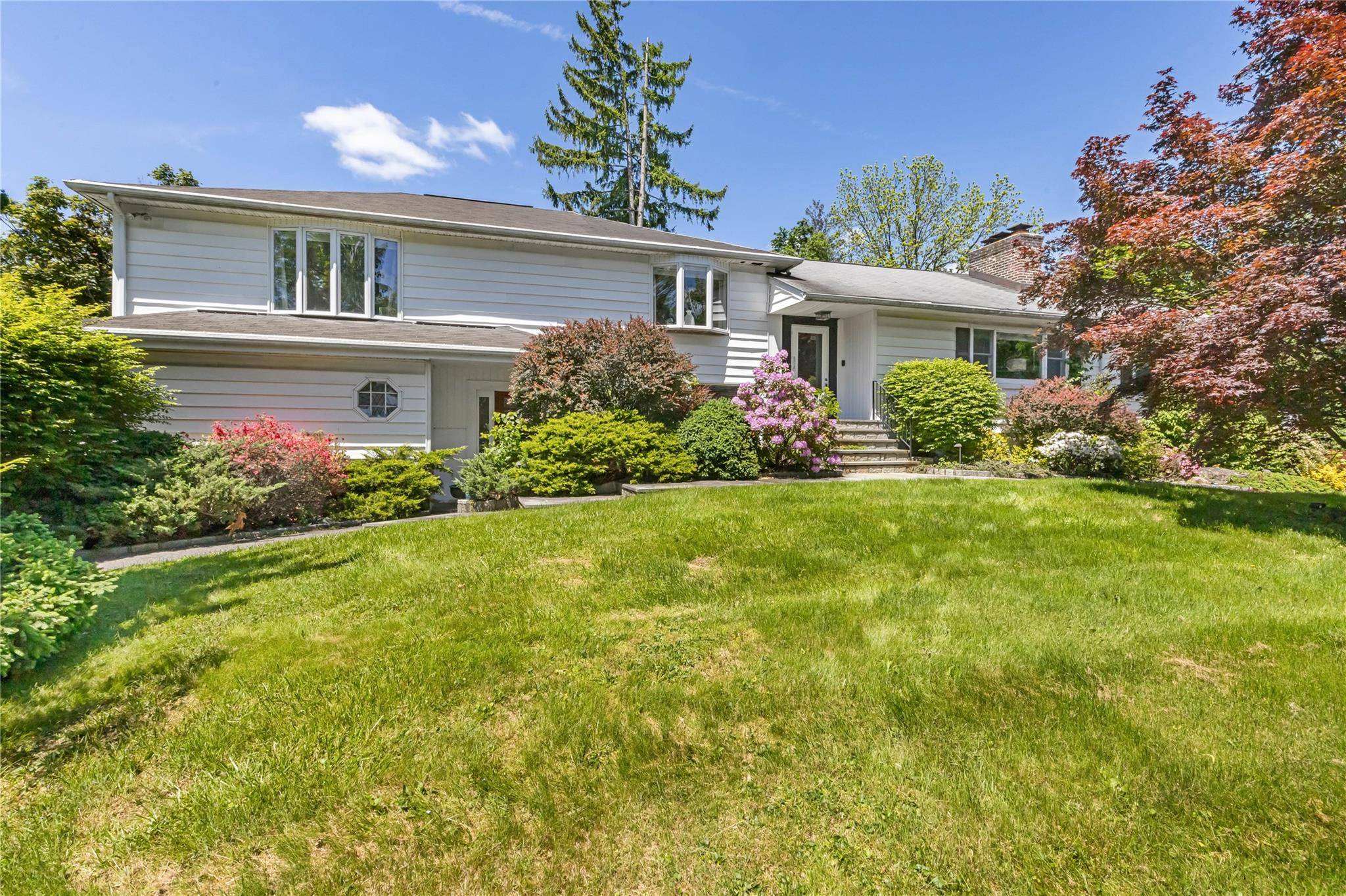 Welcome to this Beautiful 5 bedroom, 4.