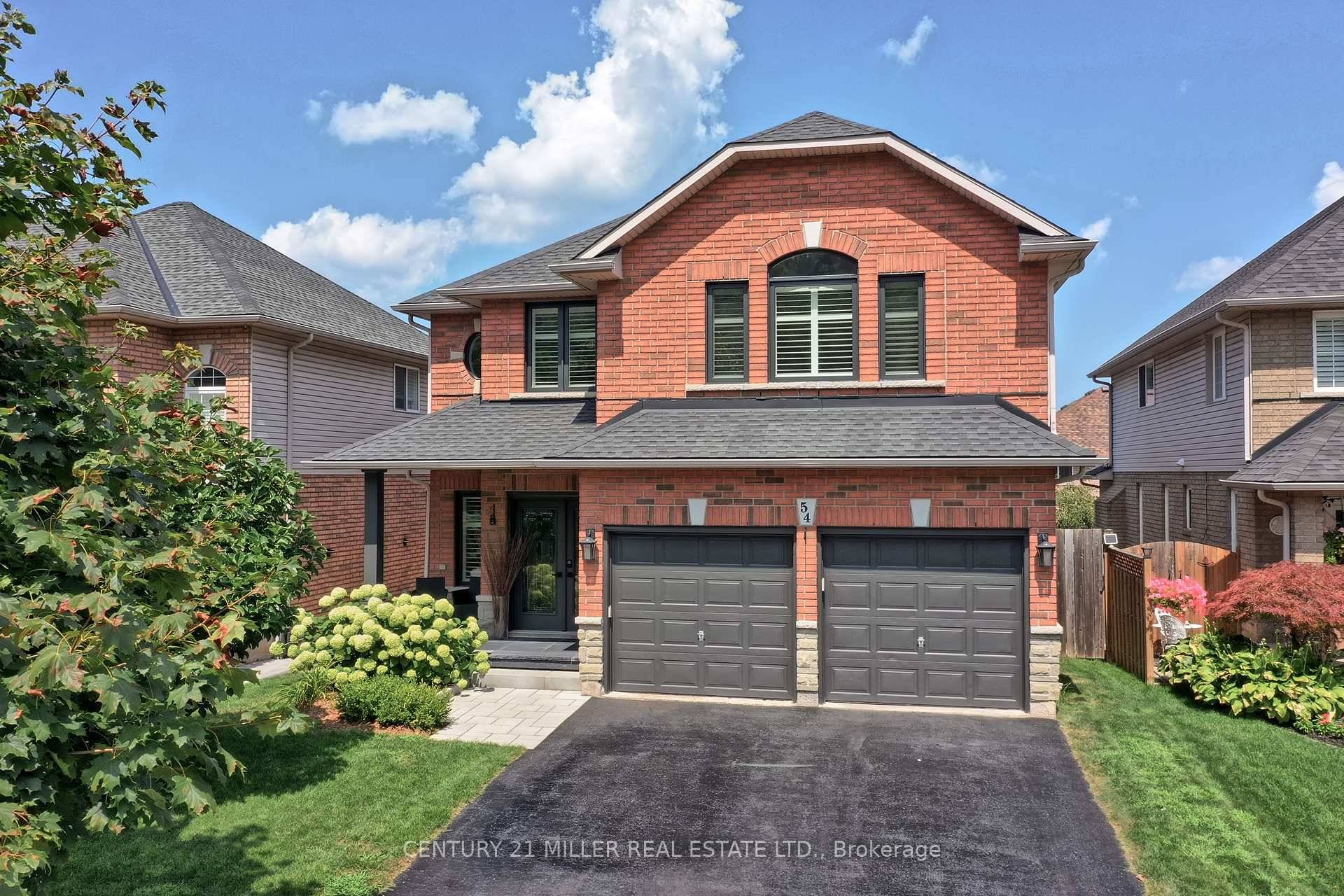Tucked back on a quiet crescent below the picturesque Niagara Escarpment youll find this turn key family home.