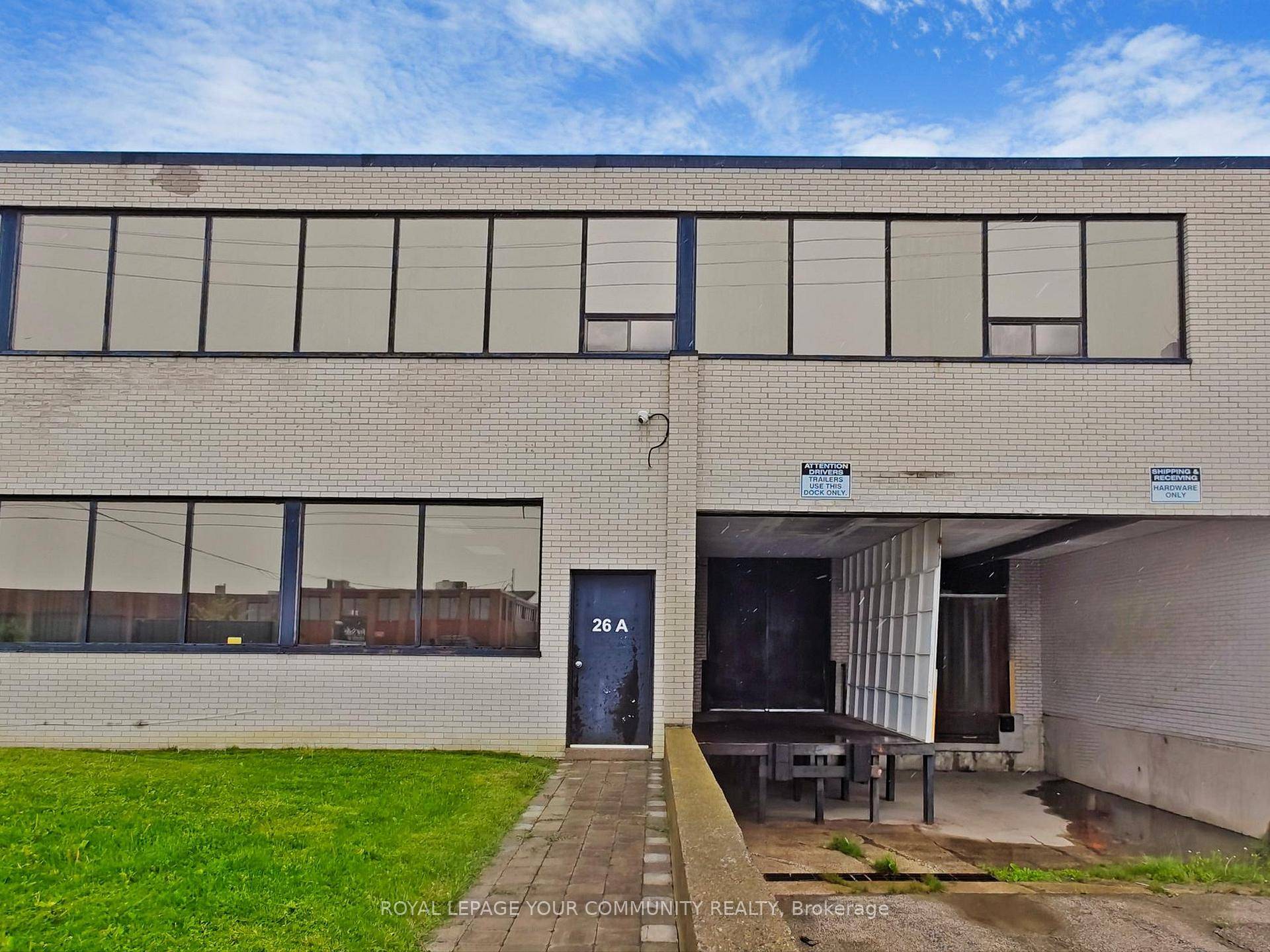 7, 000 sq. ft. in a modern, very well maintained, free standing building.