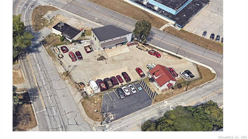 Prime corner with great exposure just off I 95 in Groton located on high traffic street.