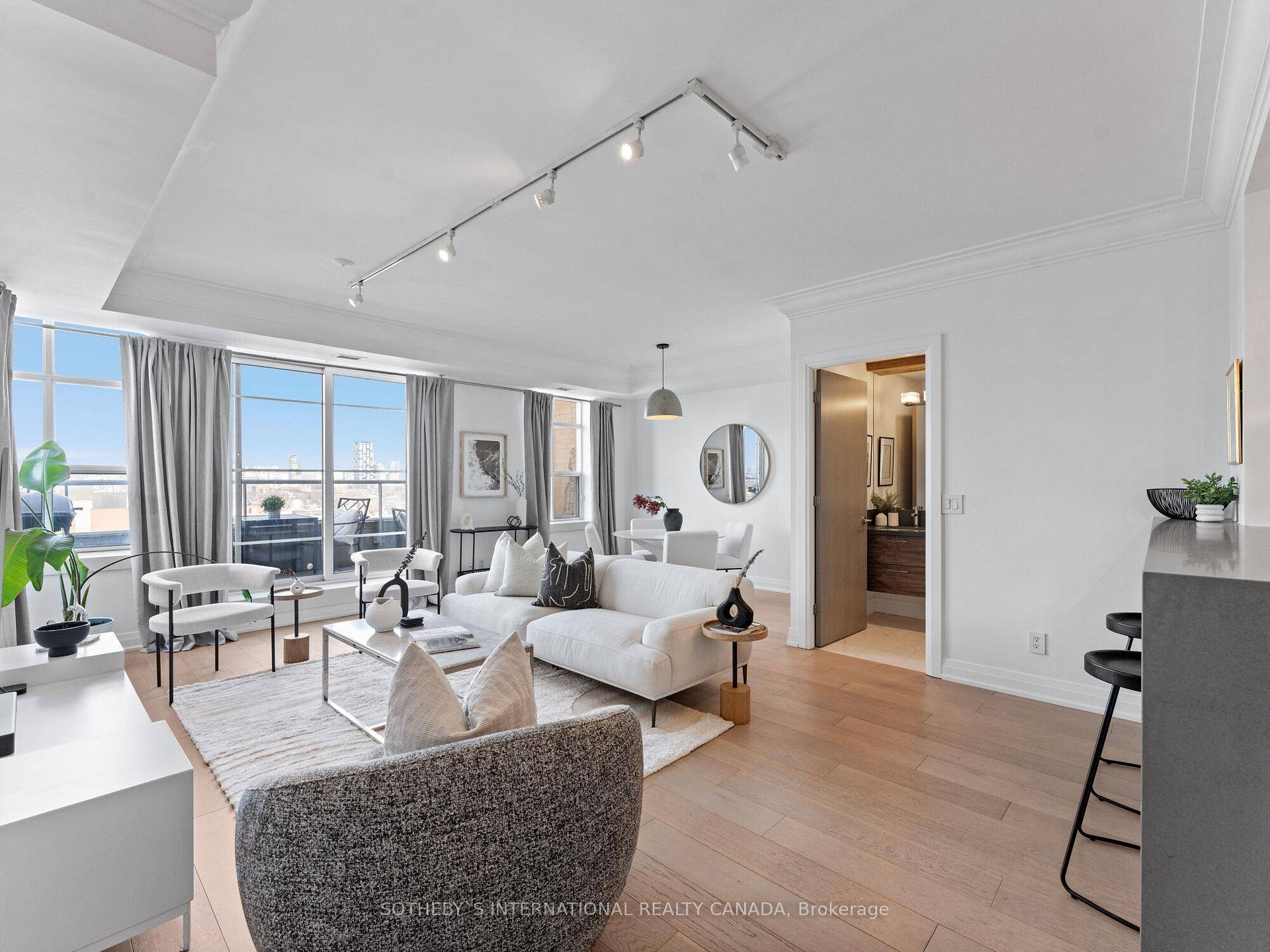 The Morgan is an elegant, art deco inspired building that blends the charm of old Manhattan with the vibrant energy of King West.