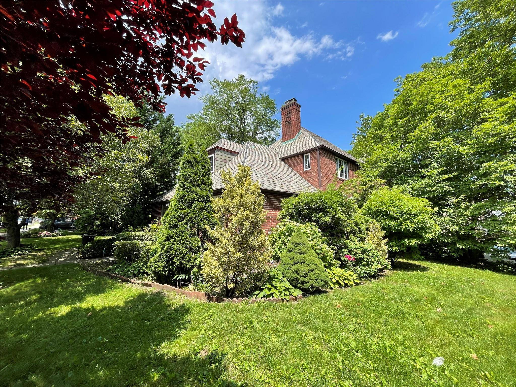 Corner Tudor Style 2 Story One Family Home Key Features Corner lot with 4 entrances 3 on Kildare Rd, 1 on Utopia Blvd.