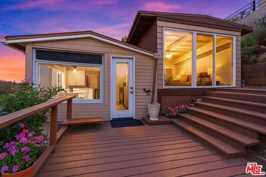 3112 Goodview Trl 1BR Hollywood Hills East La