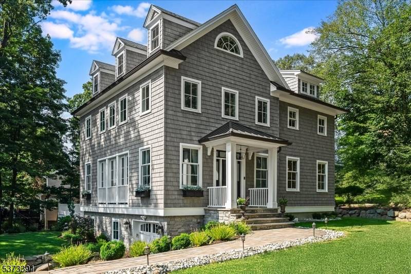This stunning custom home in Fayson Lakes is a true designer's showcase.