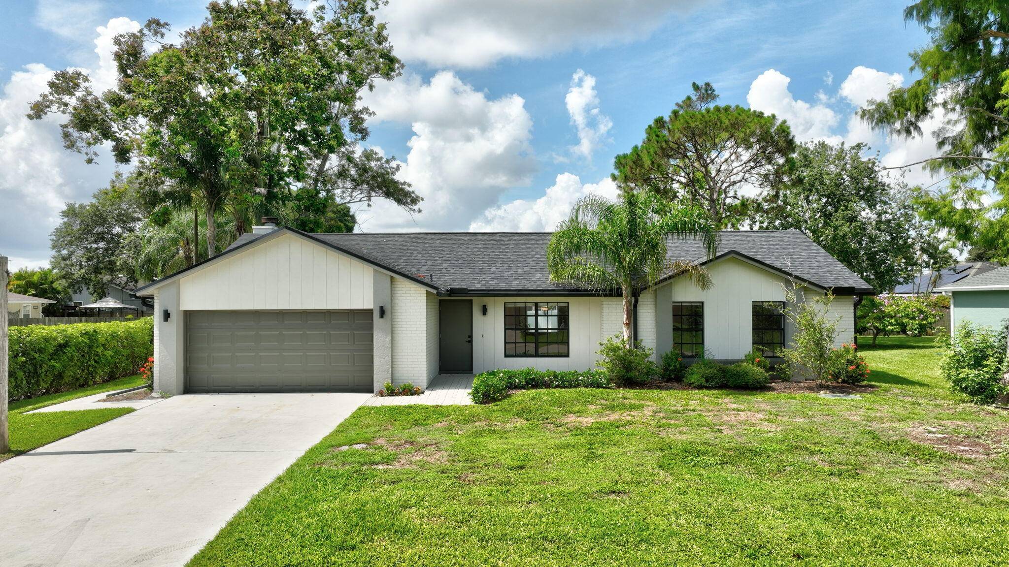 BEAUTIFULLY RENOVATED 3BD 2BA POOL home in the highly desirable Canal Pointe area !
