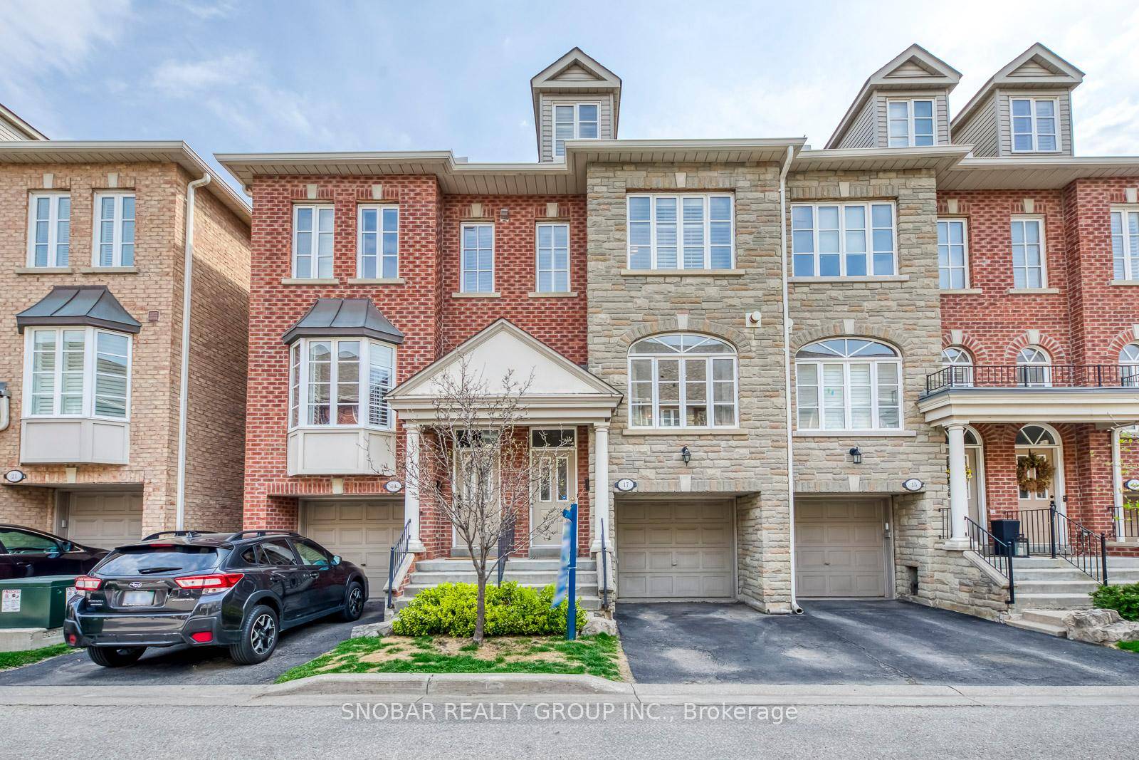 Come see this Spacious 3 1 Bedroom Executive Townhouse by Dunpar in Prime Mimico !