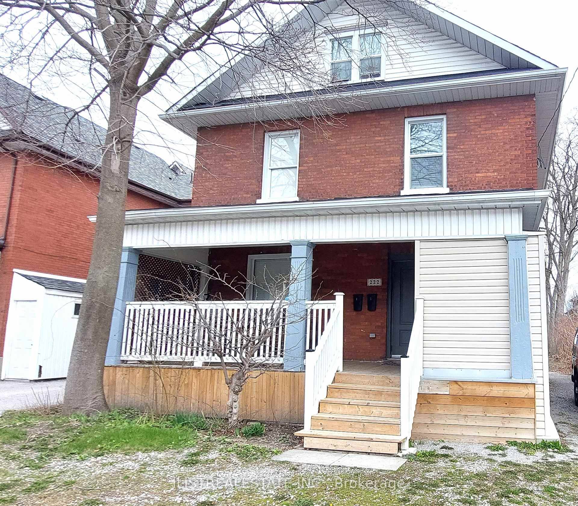 Full Renovated Duplex in Prime Oshawa Location !