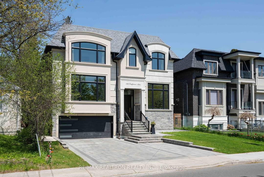 Stunning Brand New Modern Home on a Premium Lot 50 x 127 Feet This exceptional custom built home sits on an expansive 50 x 127 ft.