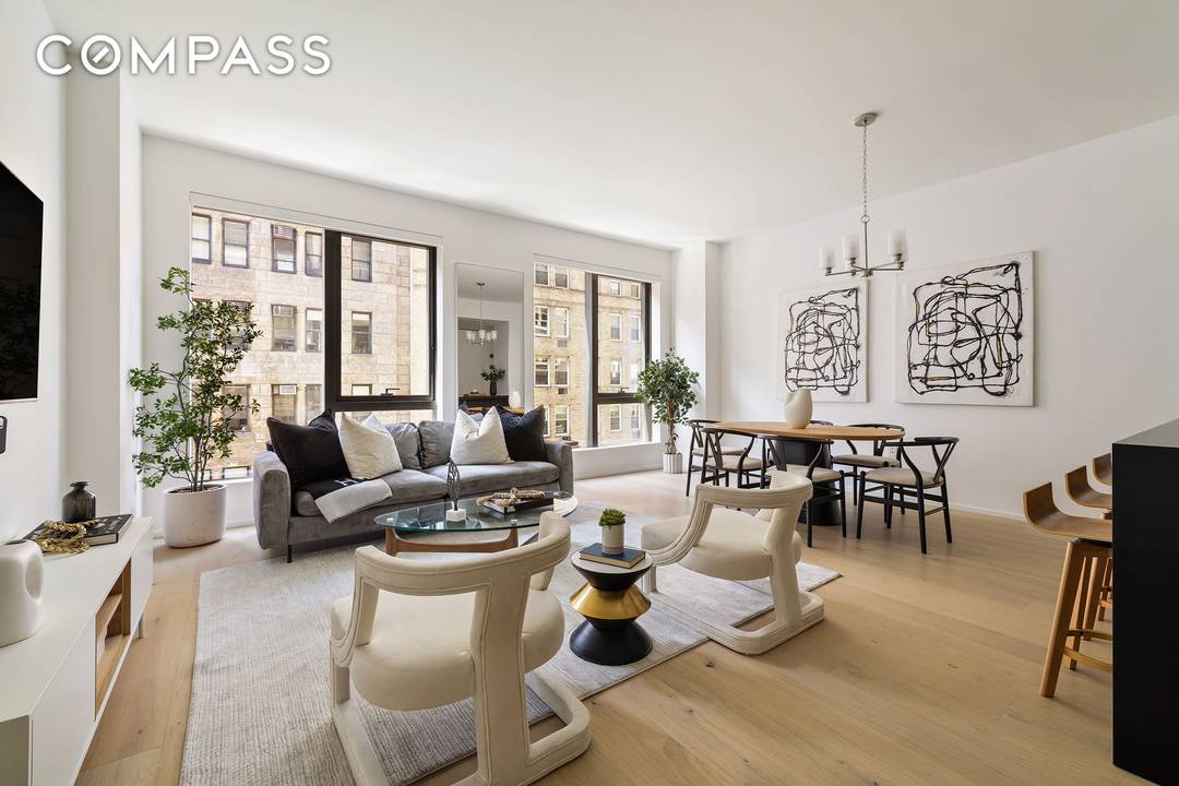 Residence S603 is a spacious, move in ready two bedroom, two and a half bath condominium in a beautiful full service building near Gramercy Park.