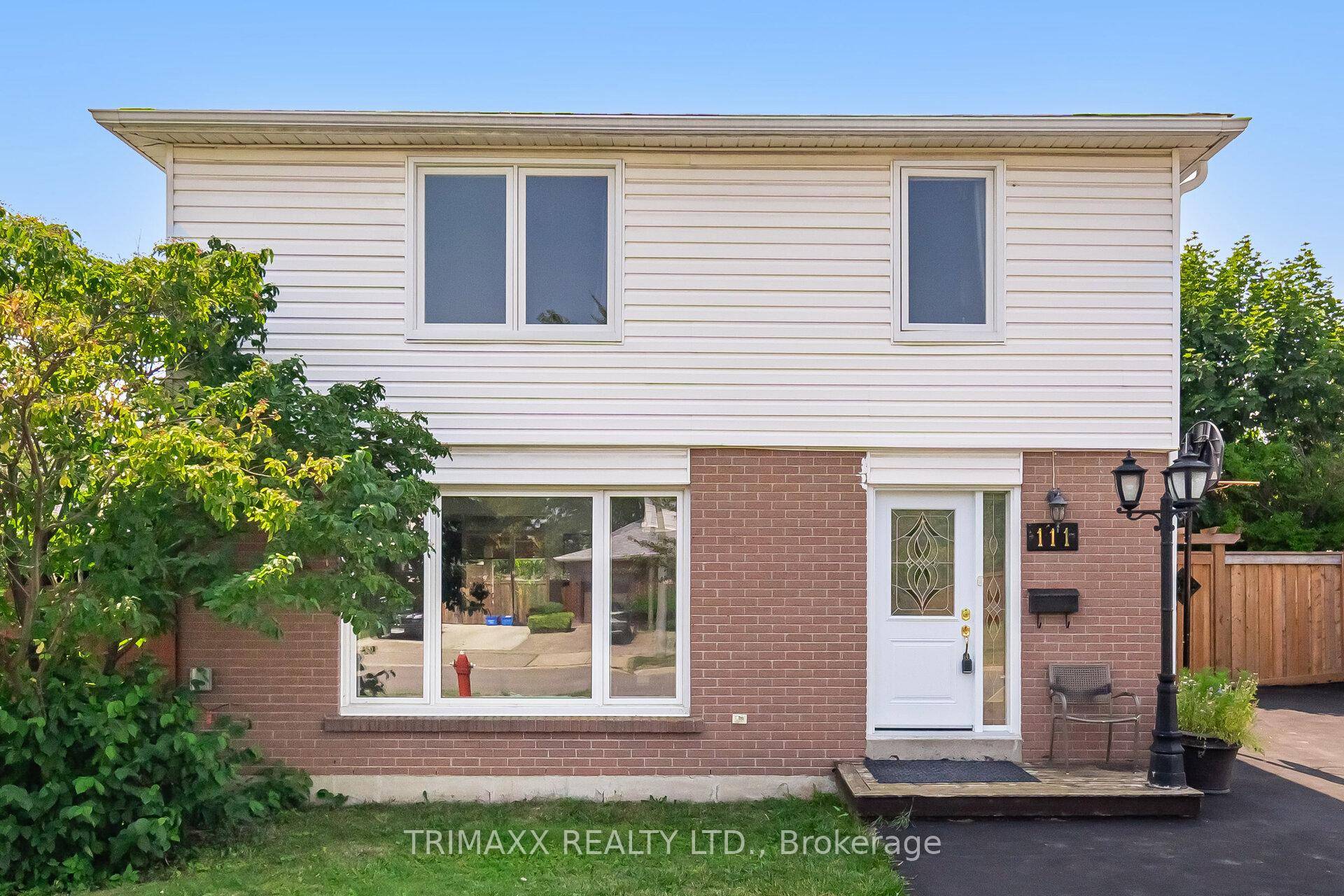 This bright and charming detached 2 storey home is situated on a premium 55 x 110 ft lot.