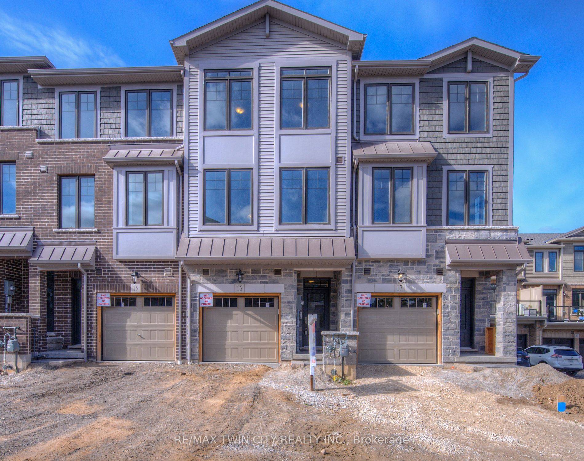 Experience ultimate modern luxury in this brand new 3 level FREEHOLD townhouse !