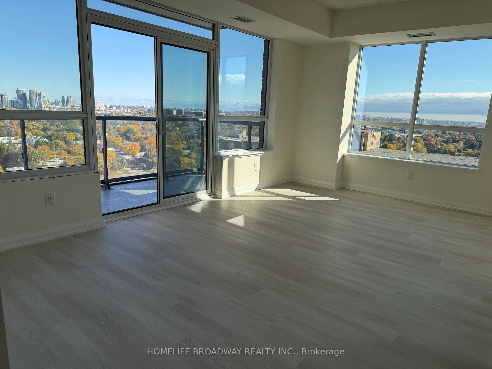 Move in immediately to this brand new, never occupied luxury corner suite on the 19th floor of the prestigious Pinnacle Toronto East condominium complex, designed to inspire the residents to ...