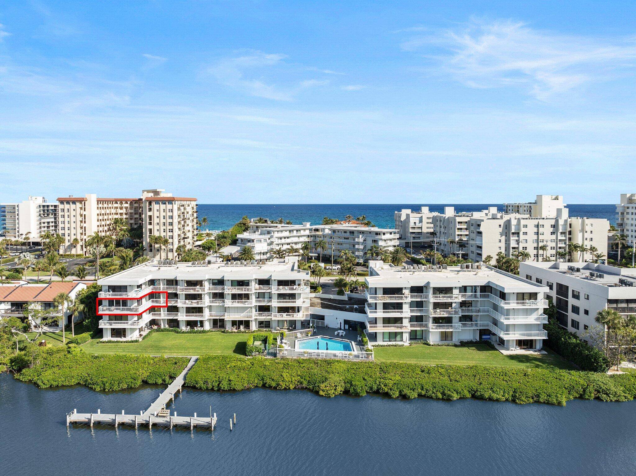 Stunning Intracoastal Condo with Breathtaking Manalapan Views !