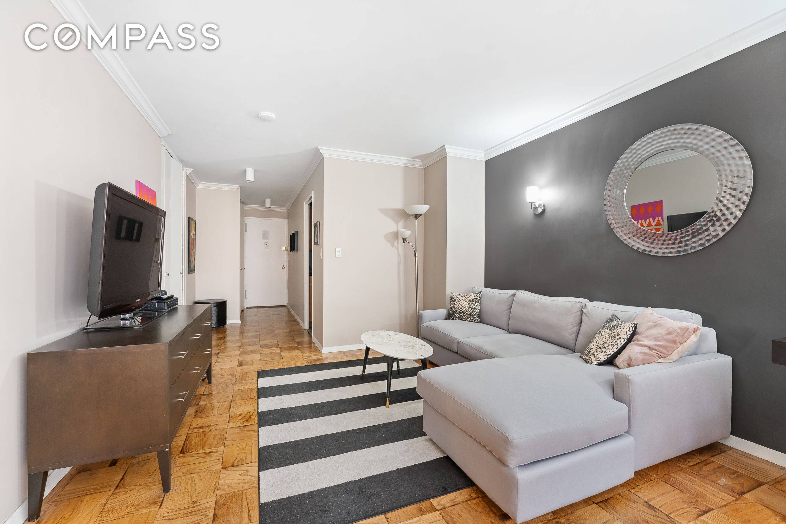 This spacious, updated one bedroom apartment features a generous living and dining area ideal for both relaxing and entertaining.