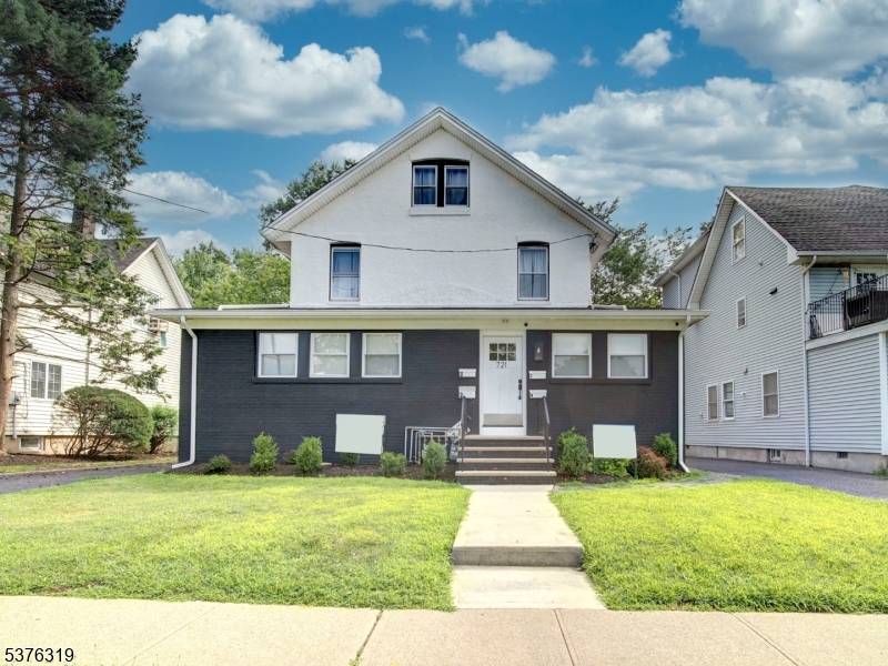 Prime Mixed Use Opportunity in the Heart of Linden !