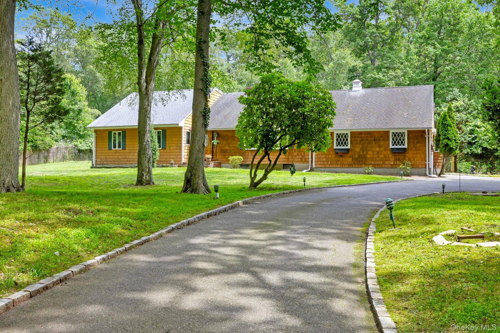 Welcome to 118 Harbor Road in the Beautiful Village of Head of The Harbor, NY.