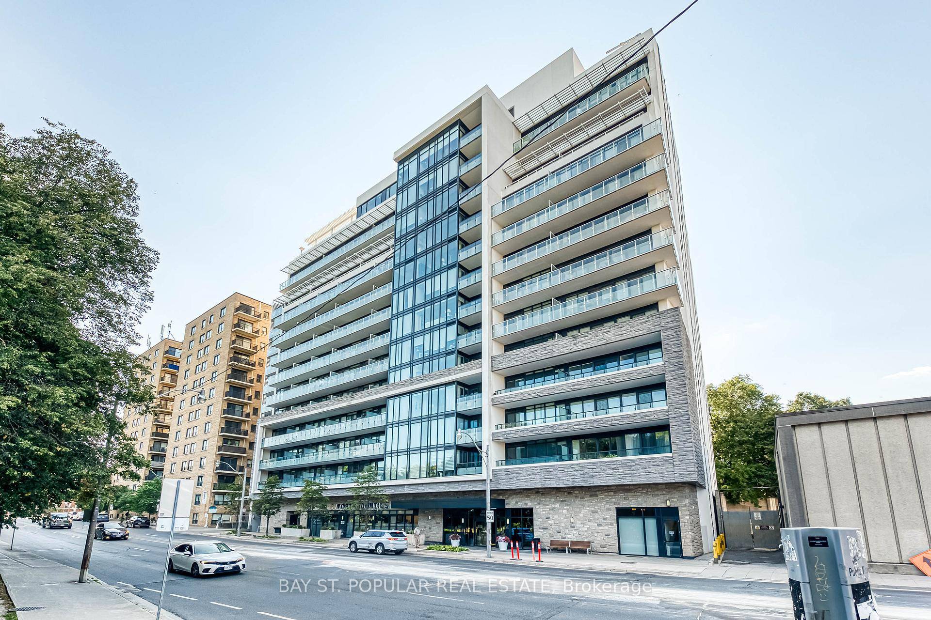 Welcome to Unit 803 in the prestigious Lanterra built 3018 Yonge.