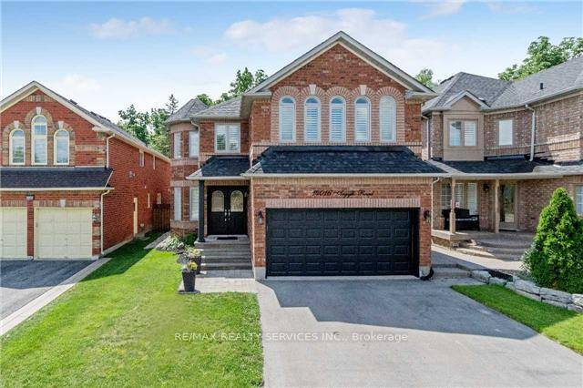 Welcome to 14016 Argyll Rd, Located in the Sought After Neighborhood of Georgetown South !