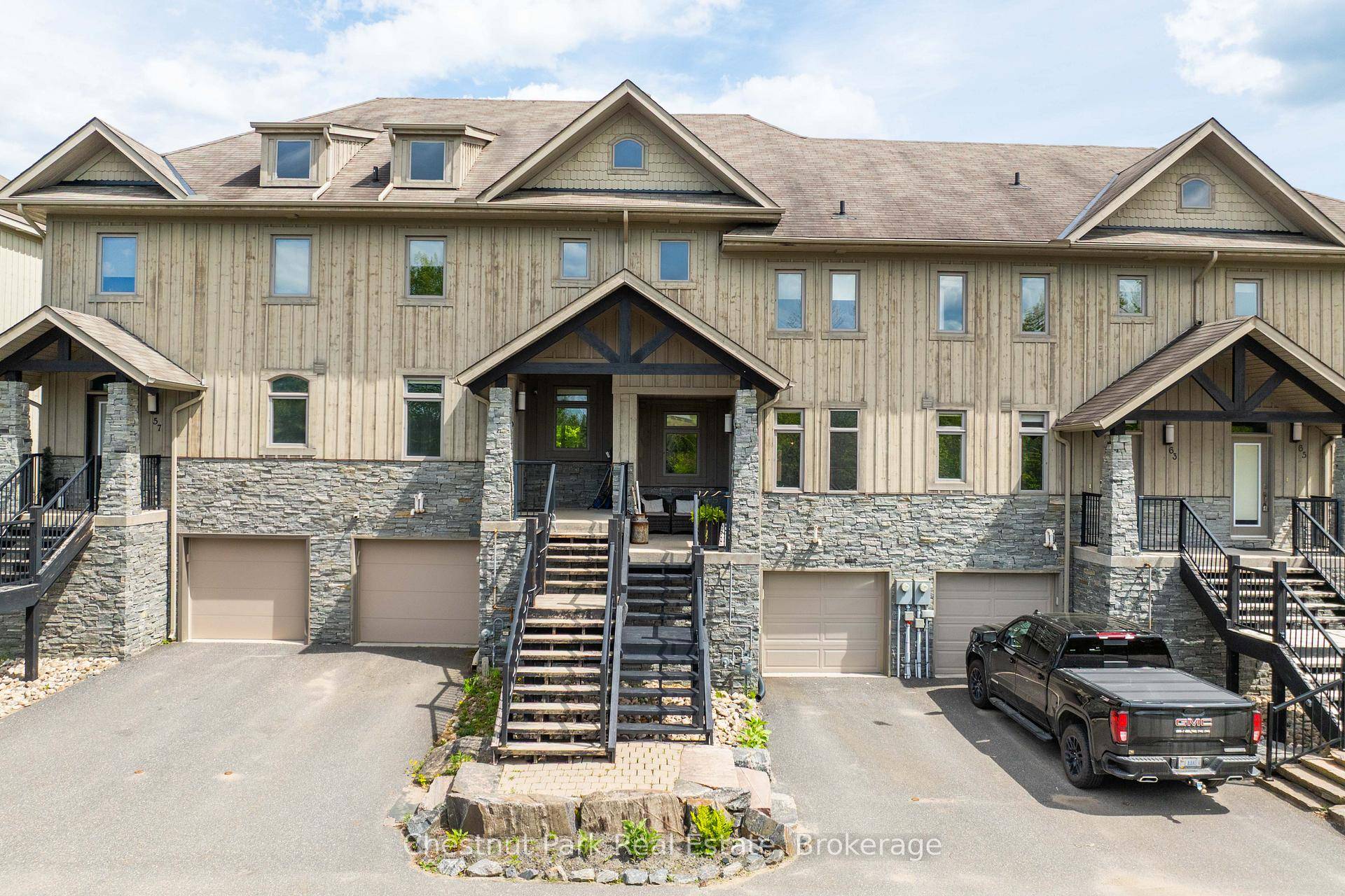 Welcome to 61 Rockmount Crescentan exceptional 4 bedroom, 4 bathroom townhouse nestled in the idyllic Muskoka Bay Resort.