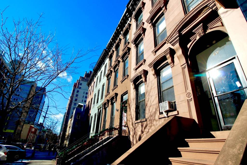 Rent Stabilized Fort Greene Brownstone Cash Flowing with 5 Cap RateThis exceptional 7 unit brownstone delivers a net operating income of 97K and an attractive 5 cap rate at asking ...