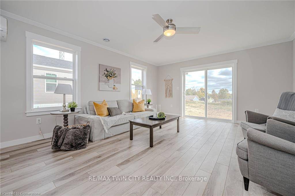 This lovely brand new bungalow built by Kent Homes, known as the Angelica Model features 3 Bedrooms, 2 baths and over 1600sqft of living space.