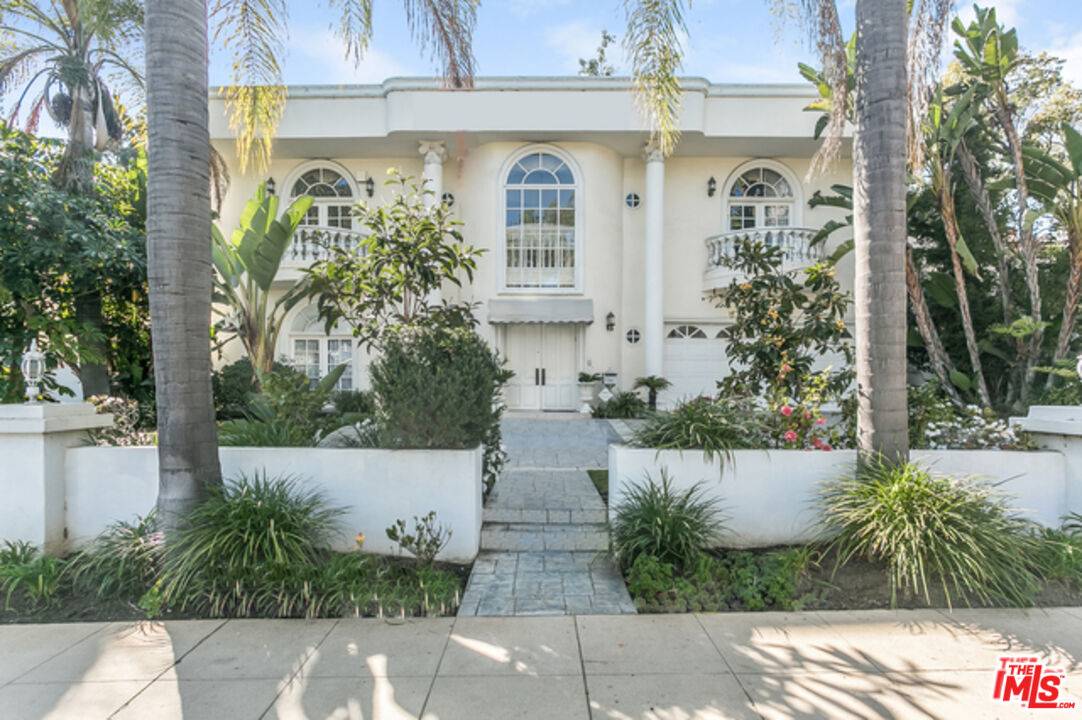 513   Avondale Ave Bel Air LA