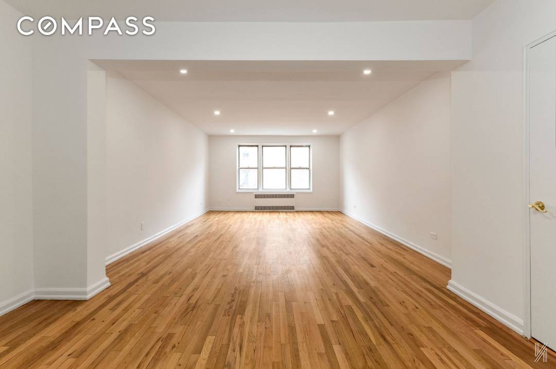 This well proportioned home offers a layout that s both functional and flexible, with beautifully maintained hardwood floors and a bright, airy feel throughout.