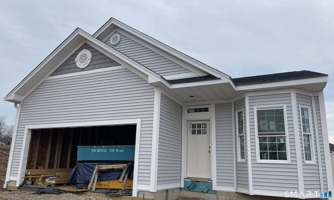 Discover Carefree Living at Founders' Ridge the Award Winning 55 Adult Community !