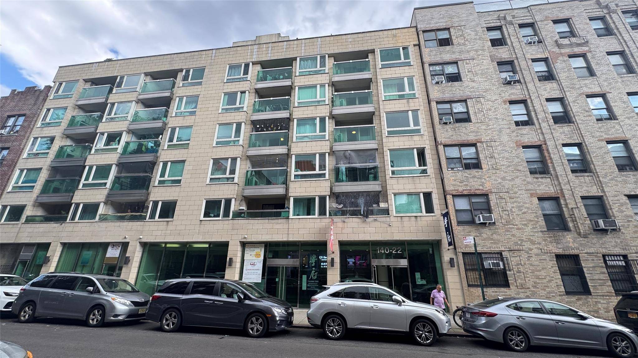 Flushing downtown prime location close to everything, easy access to public transportation.