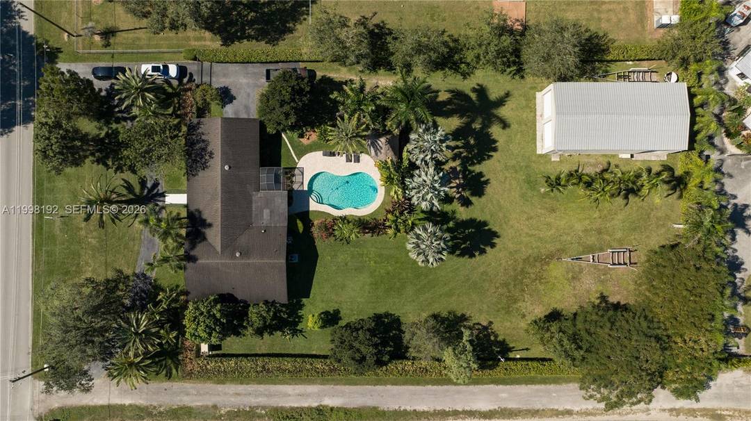 Welcome to your private Redland compound where space, freedom, amp ; functionality come together on over an acre in the heart of Homestead.