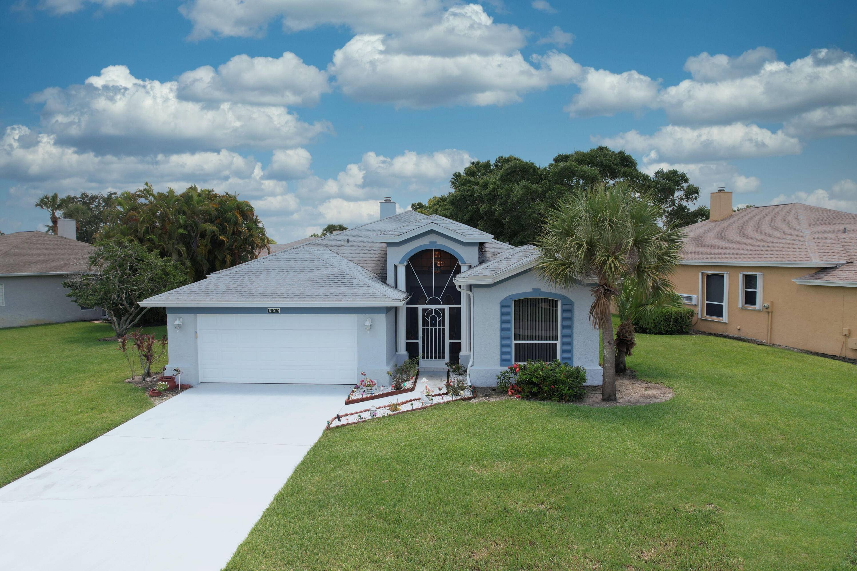 Beat the heat ! Brand new HVAC w 10 yr manufacturer transferrable warranty.