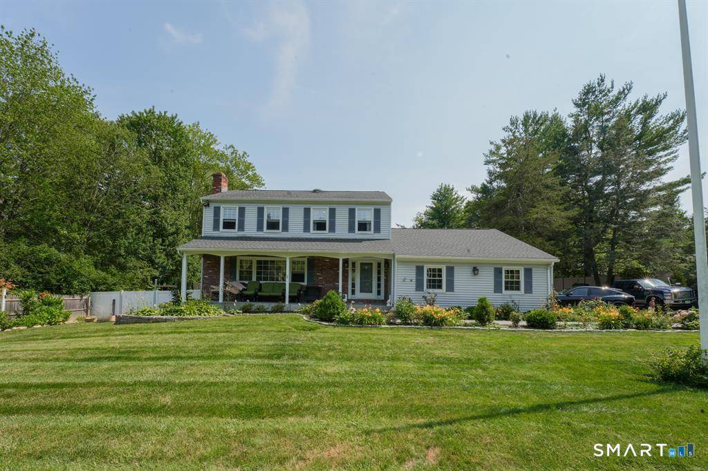 Don't miss this fantastic opportunity to own a well maintained 4 bedroom, 2.