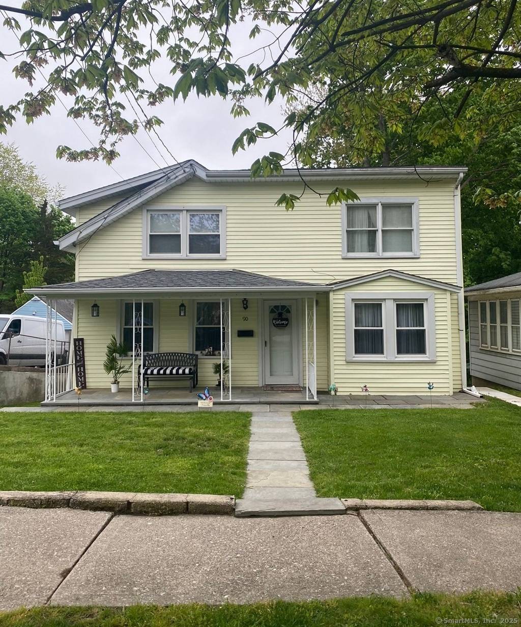 Welcome to this updated Colonial in the neighborhood of Glenbrook !