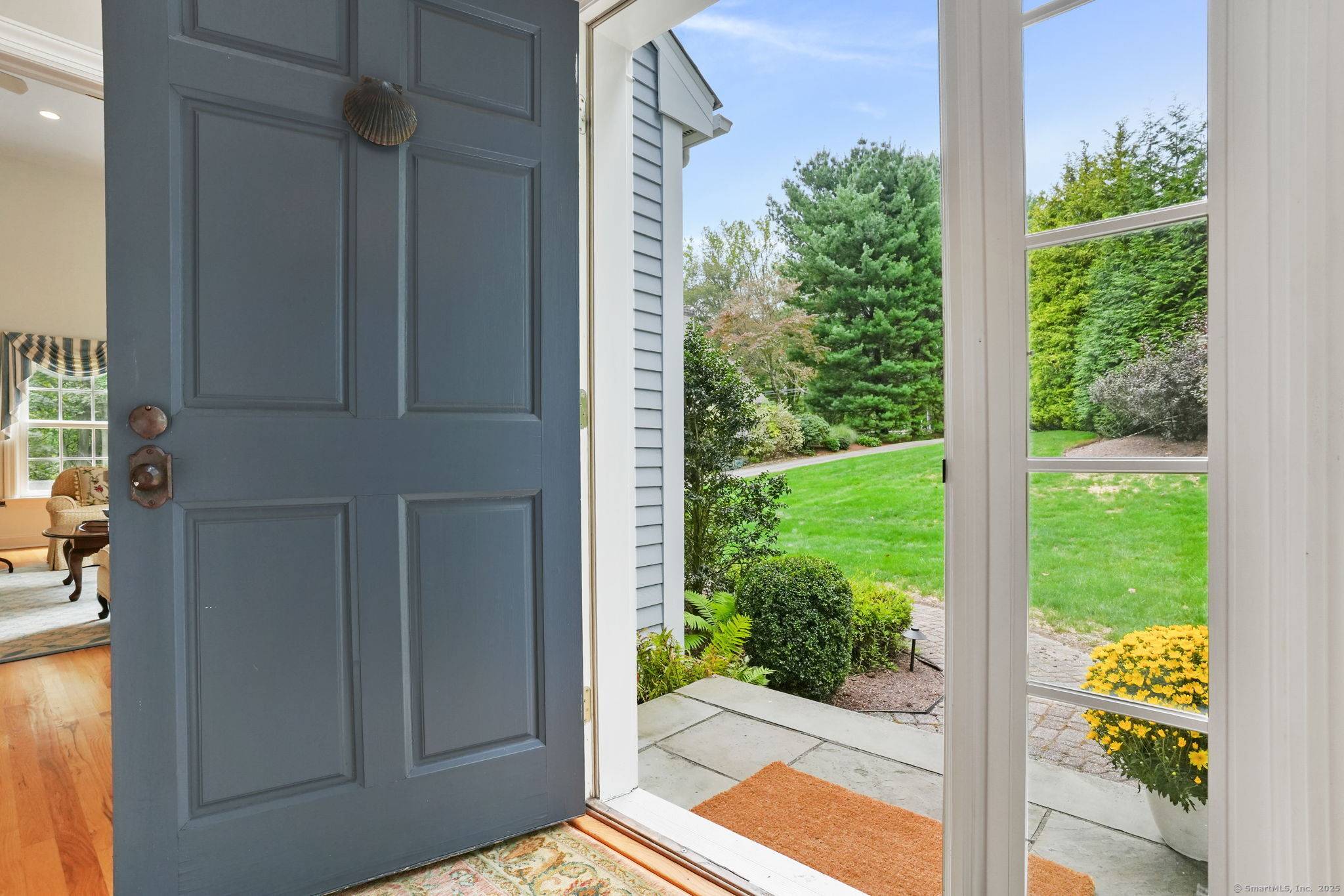Golfview Properties is an elegant pocket of Munson built homes in Lower Easton located directly across the street from Fairfield's Smith Richardson Golf Course and Boca Raw Bar.