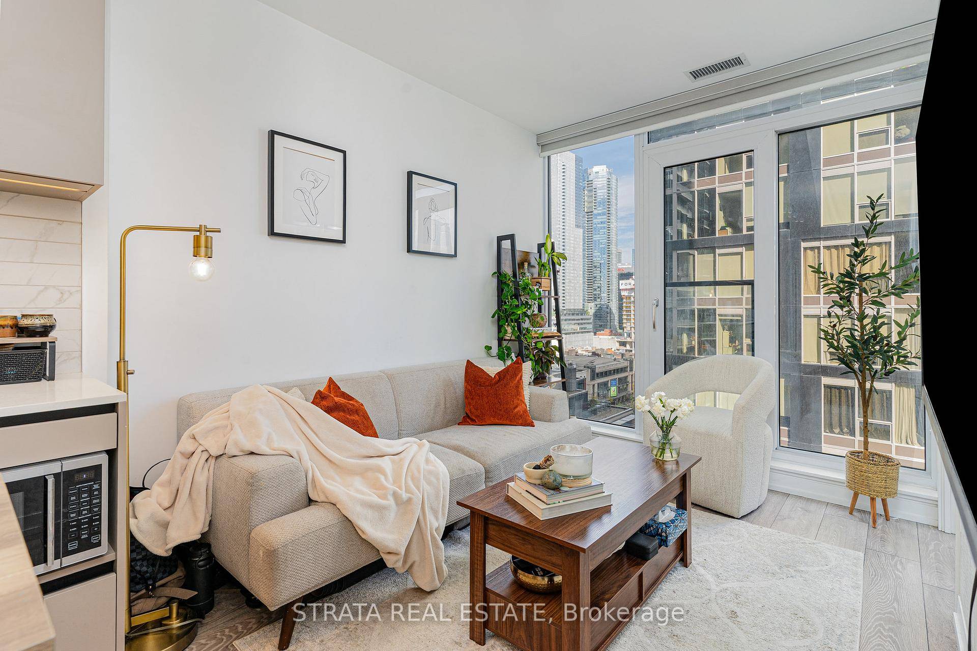 Welcome to 55 Mercer, where modern city living meets unbeatable convenience.