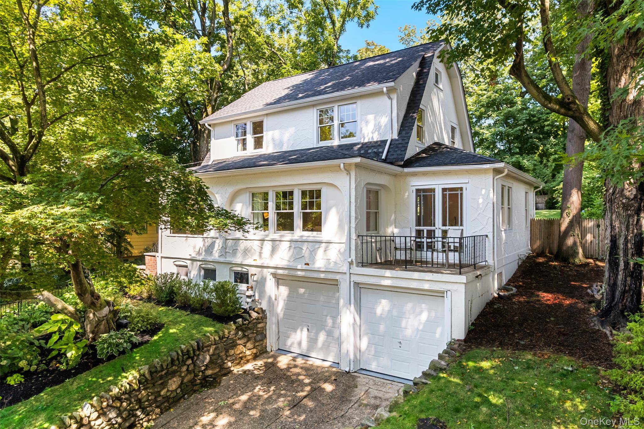 Nestled in the highly sought after Philipse Manor section of Sleepy Hollow, this inviting three bedroom, one and a half bath Colonial blends historic Hudson Valley charm with modern comfort.