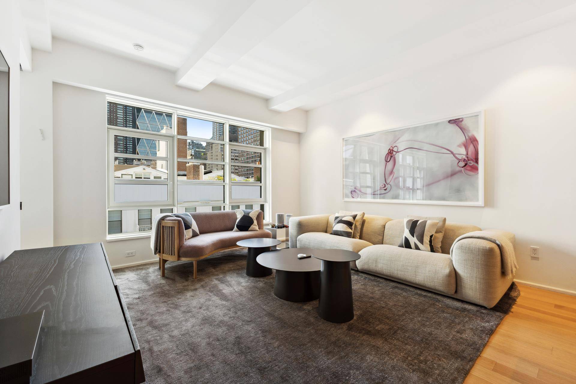 Spacious 3 Bedroom, 2 Bathroom Apartment with Private Rooftop Patio in the Heart of Hell's Kitchen This expansive three bedroom, two bathroom apartment in the heart of Hell's Kitchen offers ...