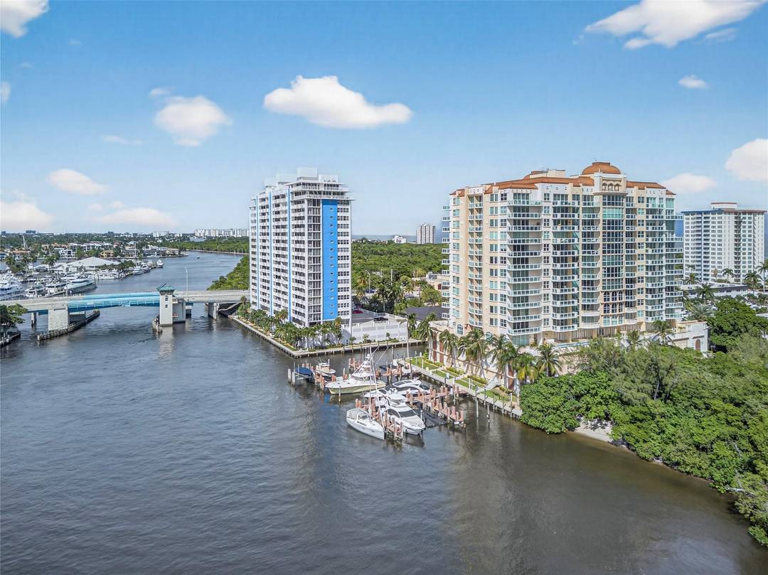 WELLCOME TO LE CLUB INTERNATIONAL A DE LUXE FULL SERVICE BUILDING OF ONLY 66 UNITS.