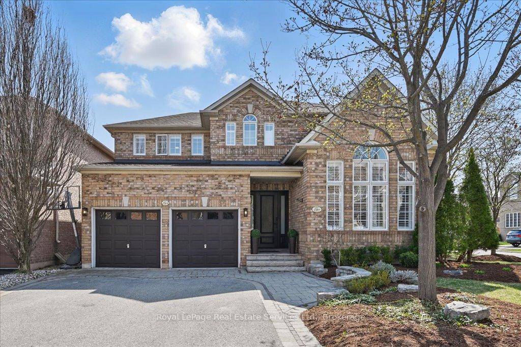 Welcome to 2144 Blackforest Crescent, where timeless elegance meets modern luxury in the heart of Oakvilles desirableWestmount neighbourhood.