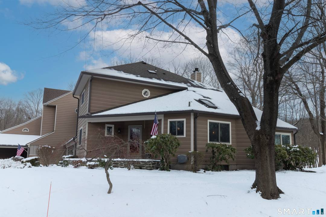 Welcome to this meticulously maintained 3 bedroom, 2 full bath end unit townhouse located in the desirable Country Club Village, nestled in the sought after Huntington area.