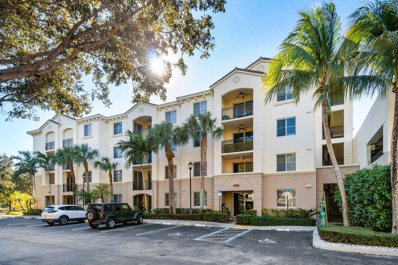 Welcome to your new home at San Raphael in Boynton Beach, FL !
