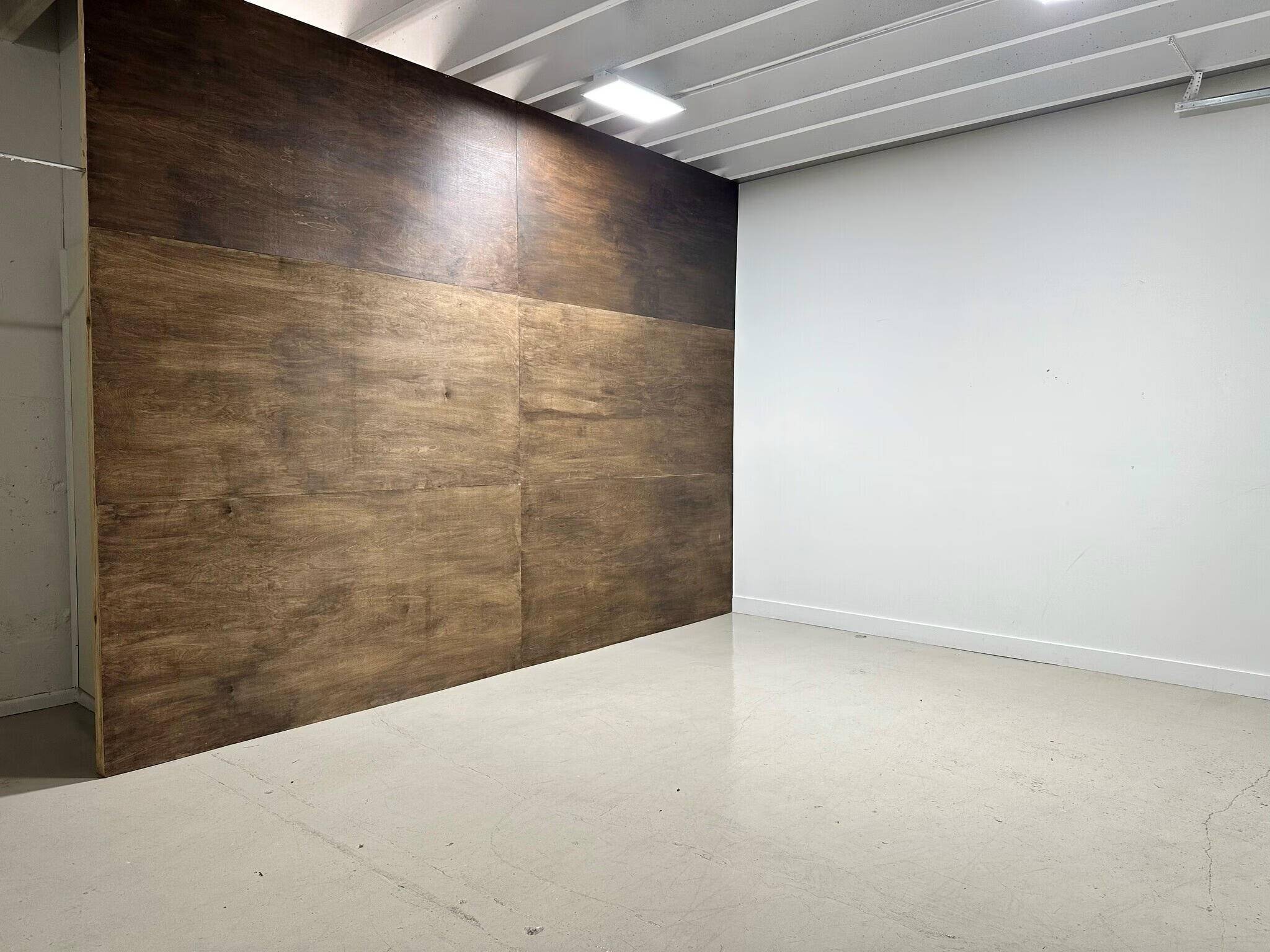 930 square feet of fully AC'd flex space in the heart of Downtown West Palm Beach's highly sought after Warehouse District.