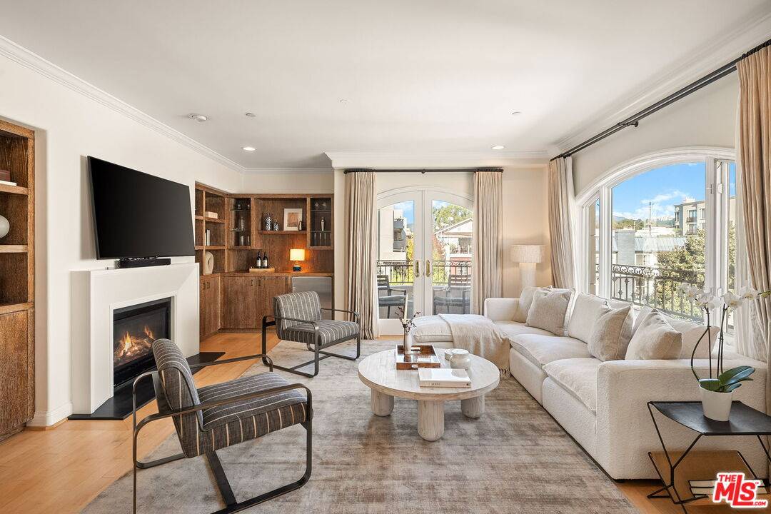 11916   Gorham Ave 3BR Brentwood La