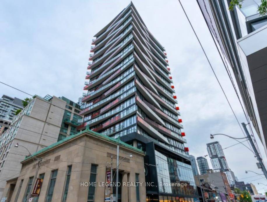 Smart House In The Centre Of City Toronto !