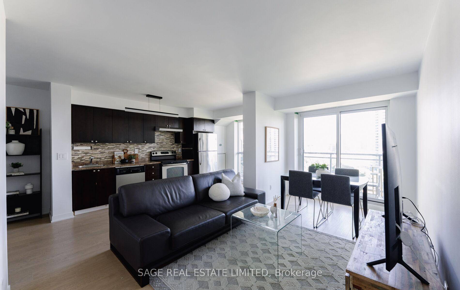 Your Waterfront Wonder on Legion Road !