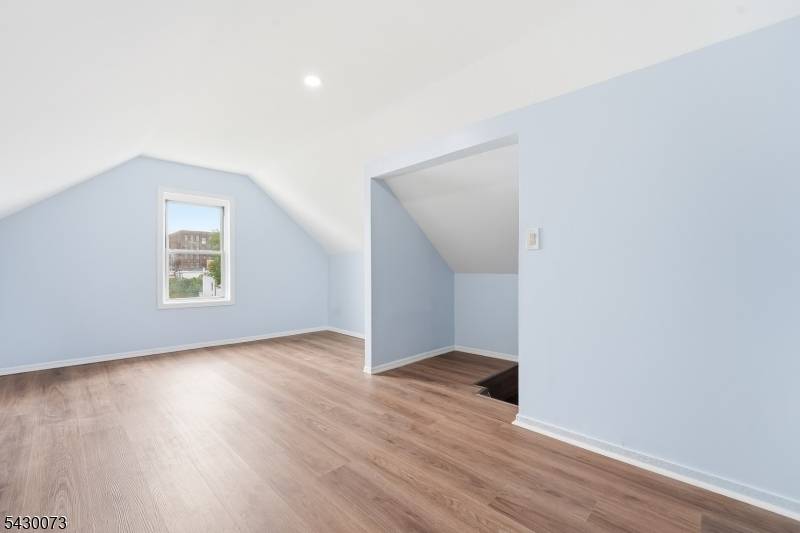 Excellent investment opportunity in the heart of Union City !